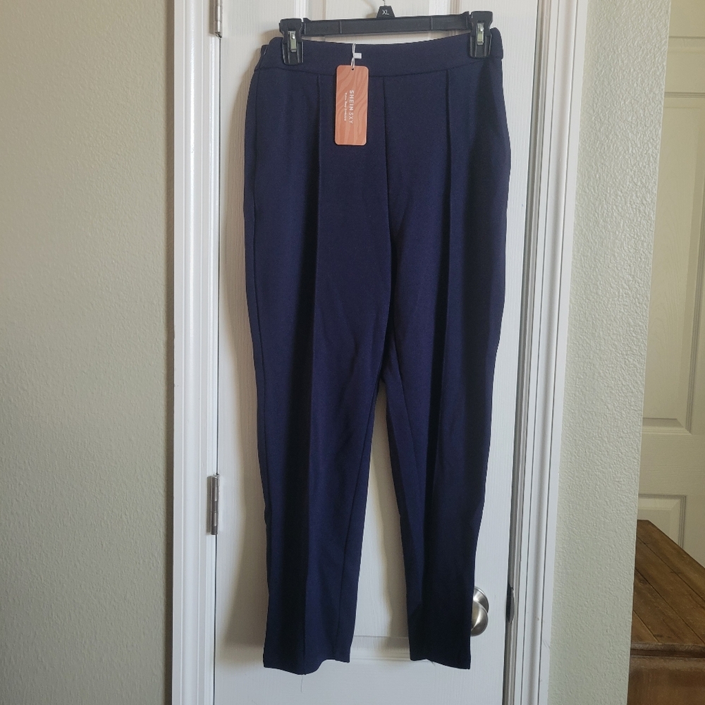 Nwt Shein dress Pants size m